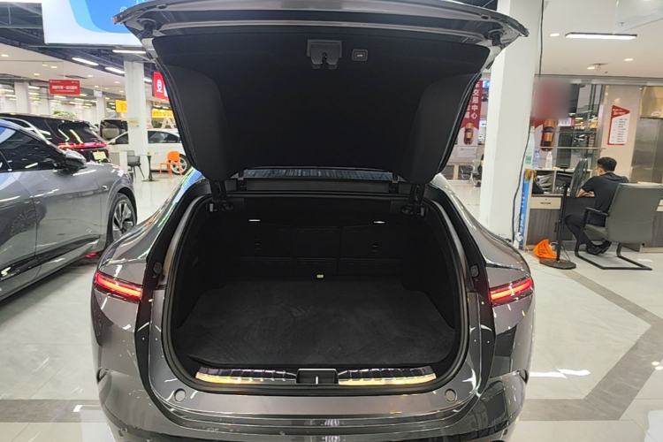 Used Avatr 12 2025 Ultra Extended-Range Edition Trunk