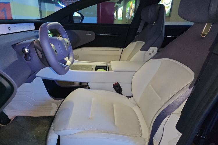 Used Avatr 12 2025 Max Extended-Range Edition Left Front Seat