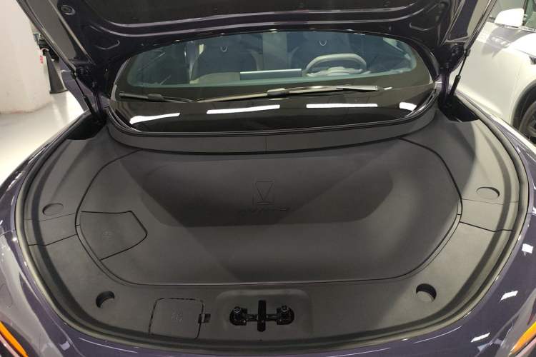 Used Avatr 12 2025 Max Extended-Range Edition Engine Bay
