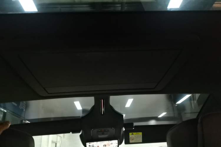 Used Avatr 12 2025 Ultra Extended-Range Edition Headliner