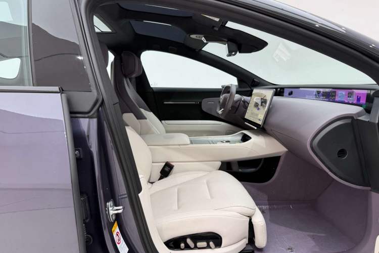 Used Avatr 12 2025 Ultra Extended-Range Edition Interior 10