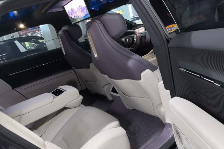 Used Avatr 12 2025 Ultra Extended-Range Edition Interior 2