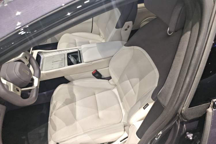 Used Avatr 12 2025 Ultra Extended-Range Edition Left Front Seat