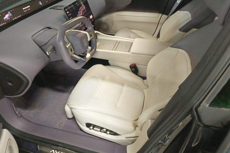 Used Avatr 12 2025 Ultra Extended-Range Edition Left Front Seat