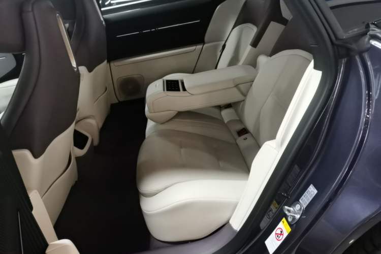 Used Avatr 12 2025 Ultra Extended-Range Edition Left Rear Seat