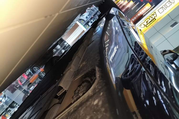 Used Avatr 12 2025 Max Extended-Range Edition Left Side Sill