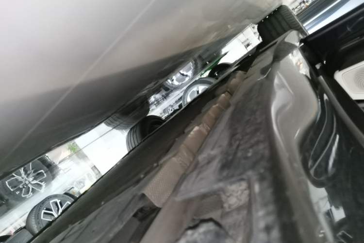 Used Avatr 12 2025 Ultra Extended-Range Edition Left Side Sill