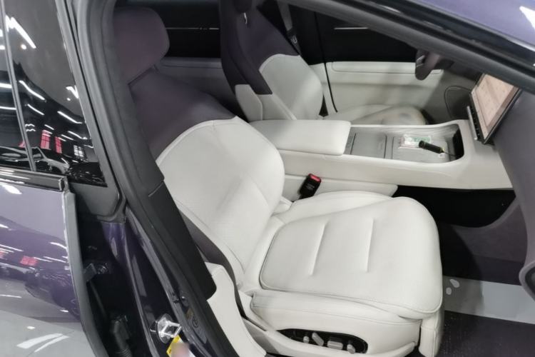 Used Avatr 12 2025 Ultra Extended-Range Edition Right Front Seat