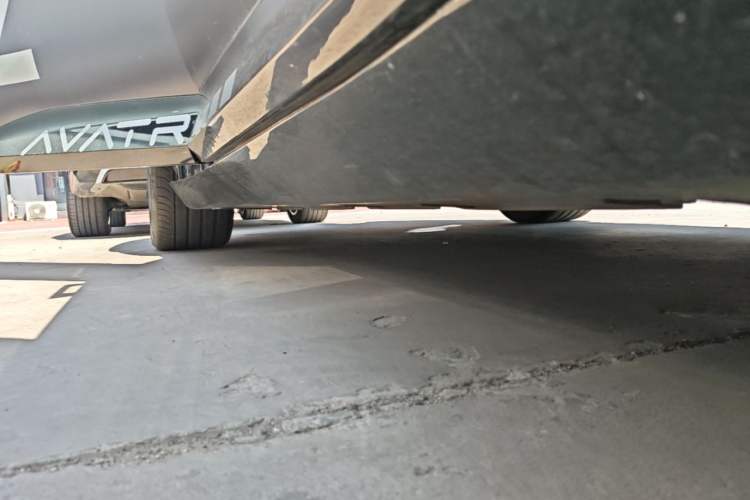 Used Avatr 12 2025 Max All-Electric Version Right Side Sill