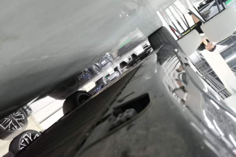 Used Avatr 12 2025 Ultra Extended-Range Edition Right Side Sill