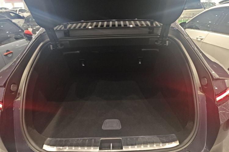Used Avatr 12 2025 Ultra Extended-Range Edition Trunk