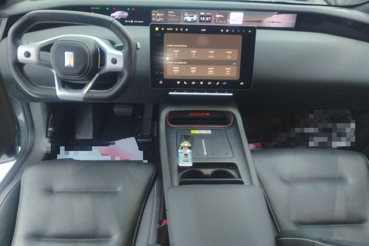 Used Avatr 12 2025 Ultra Extended-Range Edition Center Console