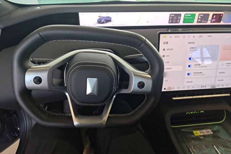 Used Avatr 12 2025 Updated Ultra All-Electric Four-Wheel Drive Center Console
