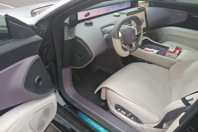 Used Avatr 12 2025 Max Extended-Range Edition Driver Seat