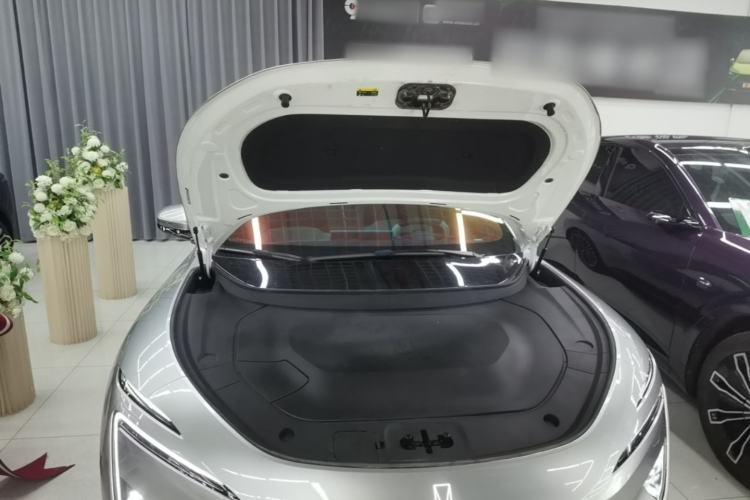 Used Avatr 12 2025 Ultra Extended-Range Edition Engine Bay