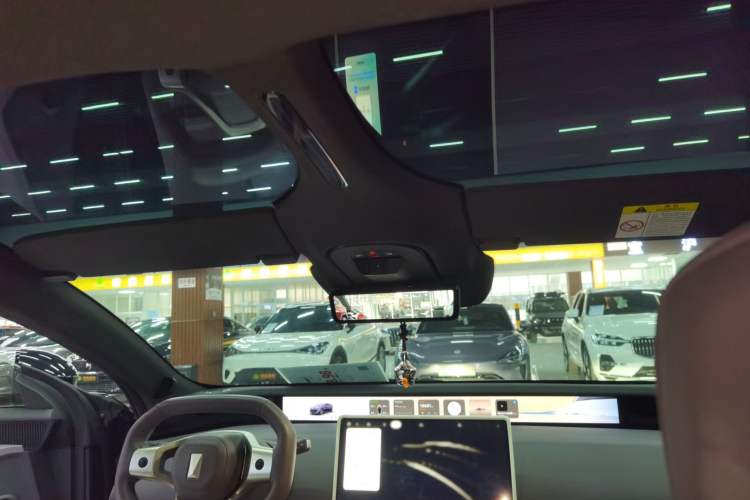 Used Avatr 12 2025 Max Extended-Range Edition Headliner