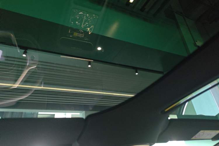 Used Avatr 12 2025 Updated Ultra All-Electric Four-Wheel Drive Headliner