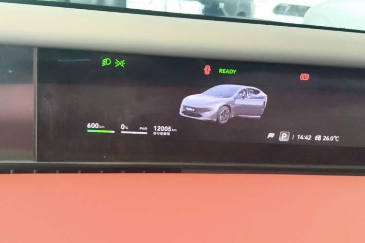 Used Avatr 12 2025 Updated Ultra All-Electric Four-Wheel Drive Instrument Cluster