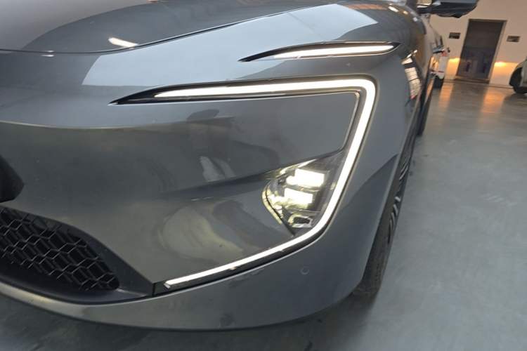 Used Avatr 12 2025 Ultra Extended-Range Edition Left Front Headlight
