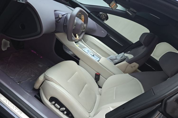 Used Avatr 12 2025 Ultra Extended-Range Edition Left Front Seat