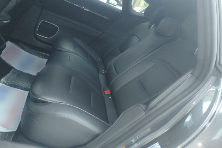 Used Avatr 12 2025 Ultra Extended-Range Edition Left Rear Seat