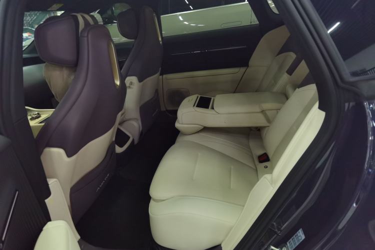 Used Avatr 12 2025 Max Extended-Range Edition Left Rear Seat