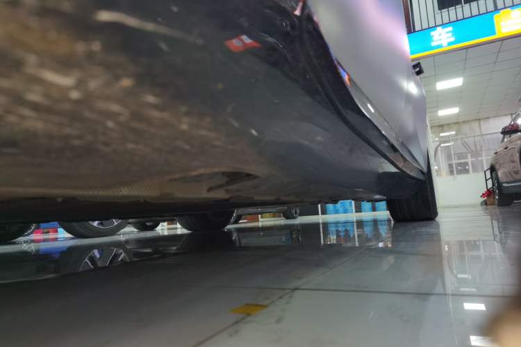 Used Avatr 12 2025 Max Extended-Range Edition Left Side Sill