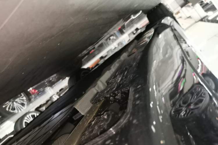 Used Avatr 12 2025 Ultra Extended-Range Edition Left Side Sill