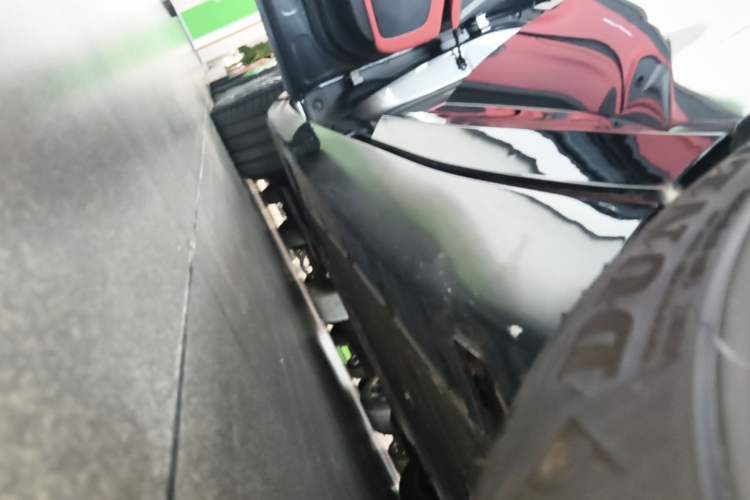 Used Avatr 12 2025 Updated Ultra All-Electric Four-Wheel Drive Left Side Sill