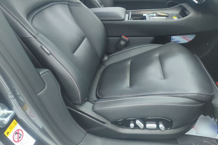 Used Avatr 12 2025 Ultra Extended-Range Edition Right Front Seat