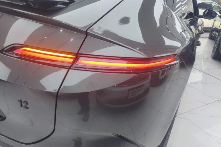 Used Avatr 12 2025 Ultra Extended-Range Edition Right Rear Taillight
