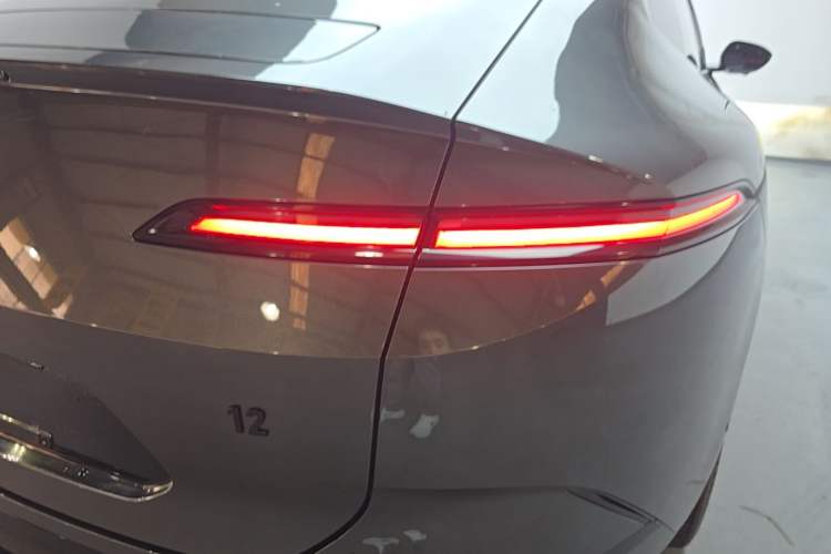 Used Avatr 12 2025 Ultra Extended-Range Edition Right Rear Taillight