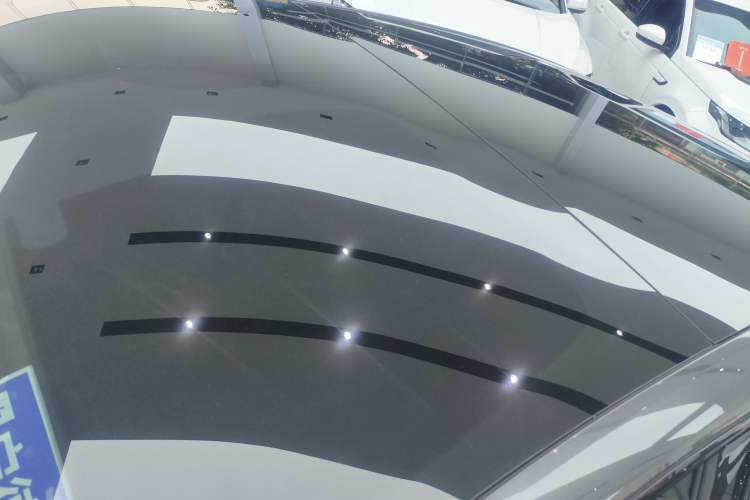 Used Avatr 12 2025 Ultra Extended-Range Edition Roof