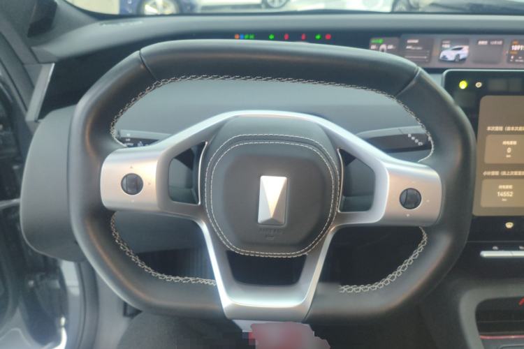 Used Avatr 12 2025 Ultra Extended-Range Edition Steering Wheel