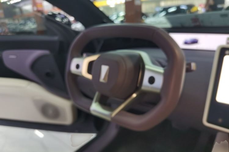 Used Avatr 12 2025 Max Extended-Range Edition Steering Wheel