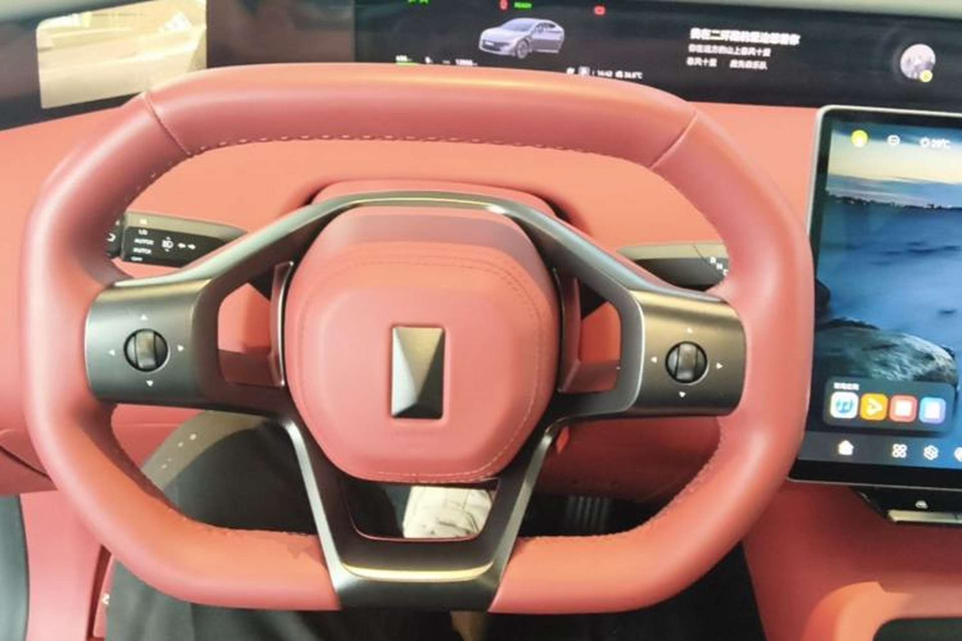Used Avatr 12 2025 Updated Ultra All-Electric Four-Wheel Drive Steering Wheel