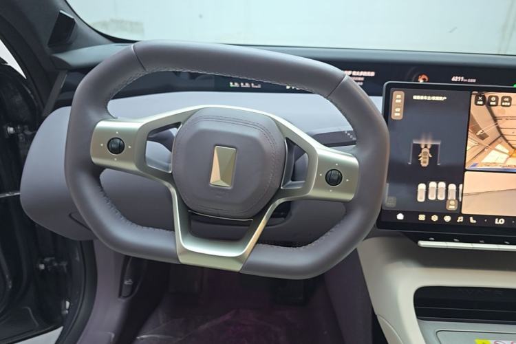 Used Avatr 12 2025 Ultra Extended-Range Edition Steering Wheel