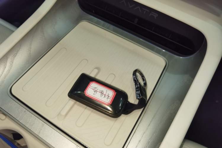 Used Avatr 12 2025 Max Extended-Range Edition Vehicle Key