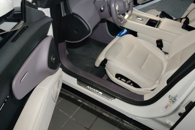 Used Avatr 12 2025 Max Extended-Range Edition Driver Seat