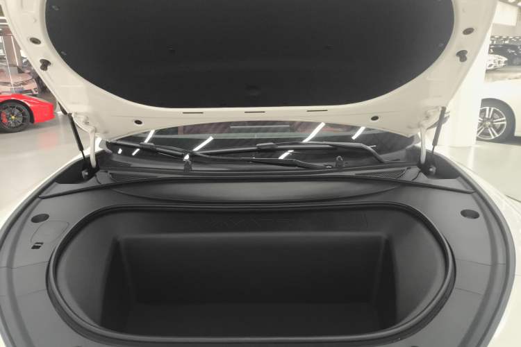 Used Avatr 12 2025 Updated Ultra All-Electric Four-Wheel Drive Engine Bay