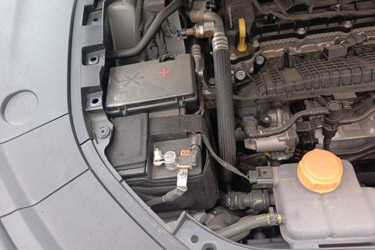 Used Avatr 12 2025 Ultra Extended-Range Edition Engine Bay Right