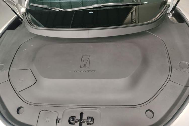 Used Avatr 12 2025 Max Extended-Range Edition Engine Bay