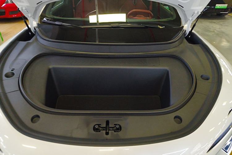 Used Avatr 12 2025 Updated Ultra All-Electric Four-Wheel Drive Engine Bay