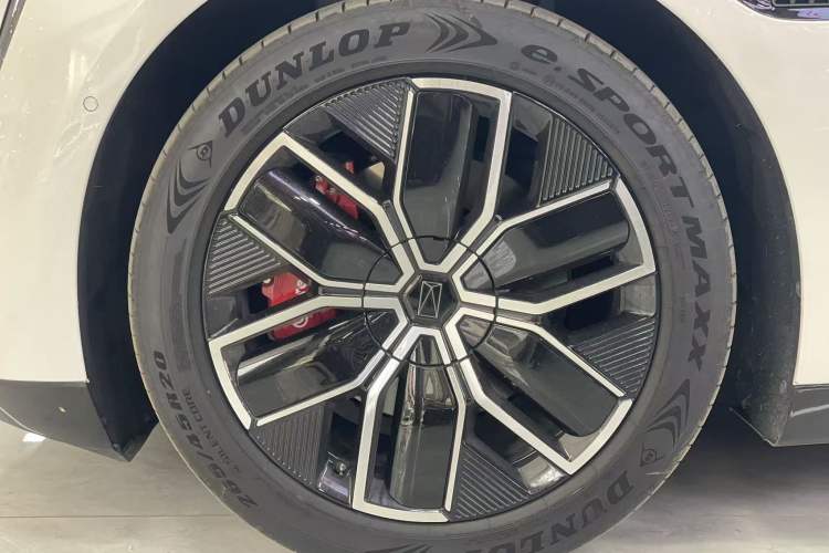 Used Avatr 12 2025 Max Extended-Range Edition Exterior 4