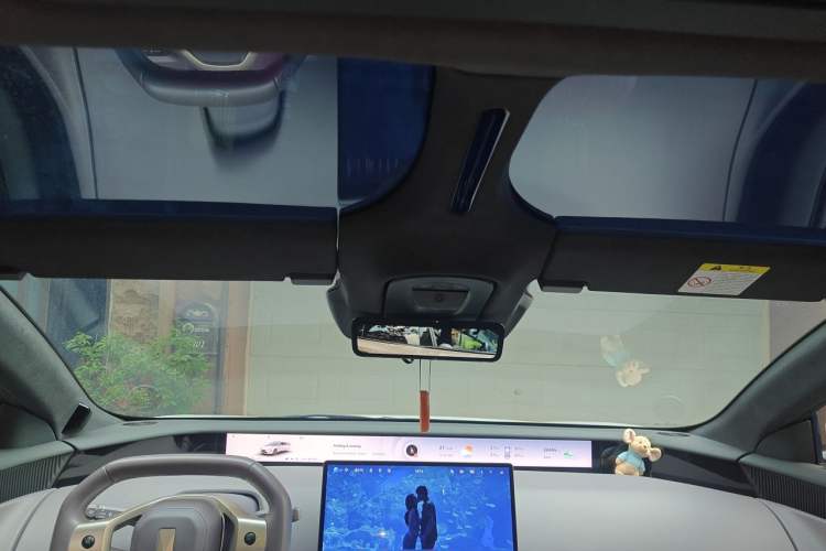 Used Avatr 12 2025 Ultra Extended-Range Edition Headliner