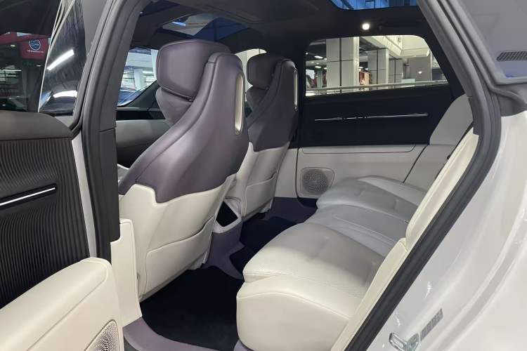 Used Avatr 12 2025 Ultra Extended-Range Edition Interior 3