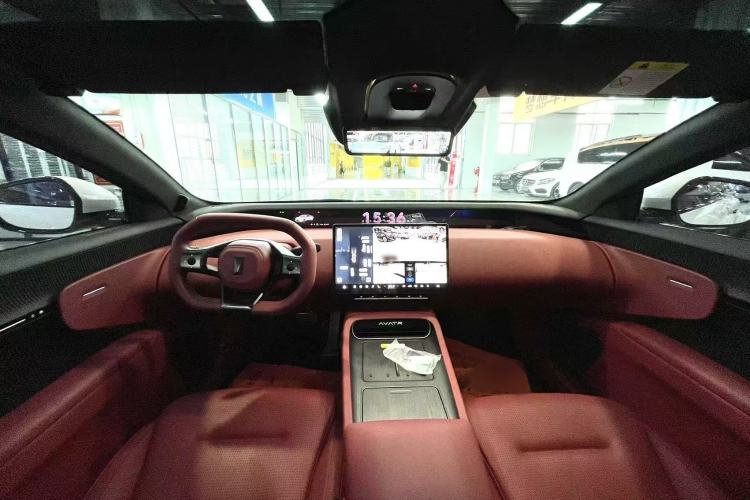 Used Avatr 12 2025 Year Updated Ultra Extended-Range Version Interior 4