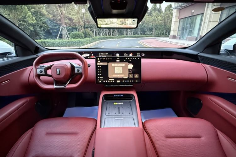 Used Avatr 12 2025 Year Updated Ultra Extended-Range Version Interior 4