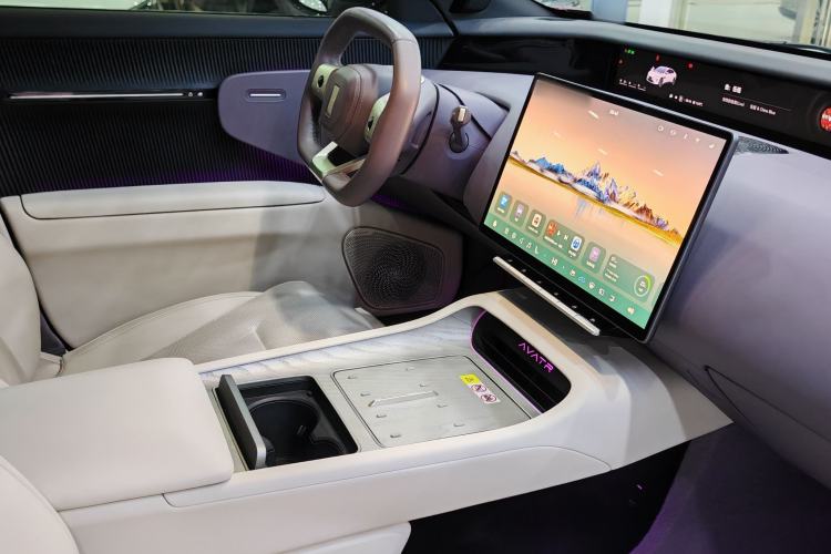 Used Avatr 12 2025 Max Extended-Range Edition Interior 5