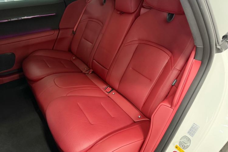 Used Avatr 12 2025 Year Updated Ultra Extended-Range Version Interior 5